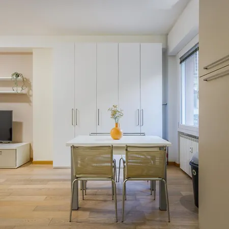 Apartman Cozy Loft - Via Emilia Est Centro Modena