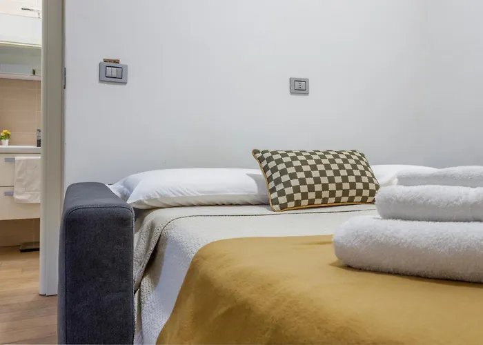 Cozy Loft - Via Emilia Est Centro شقة *