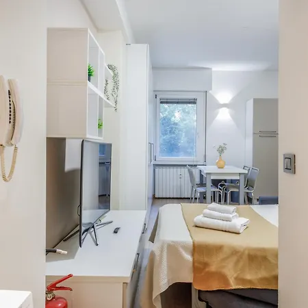 Cozy Loft - Via Emilia Est Centro * Módena