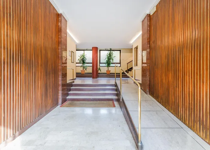 Cozy Loft - Via Emilia Est Centro アパート *